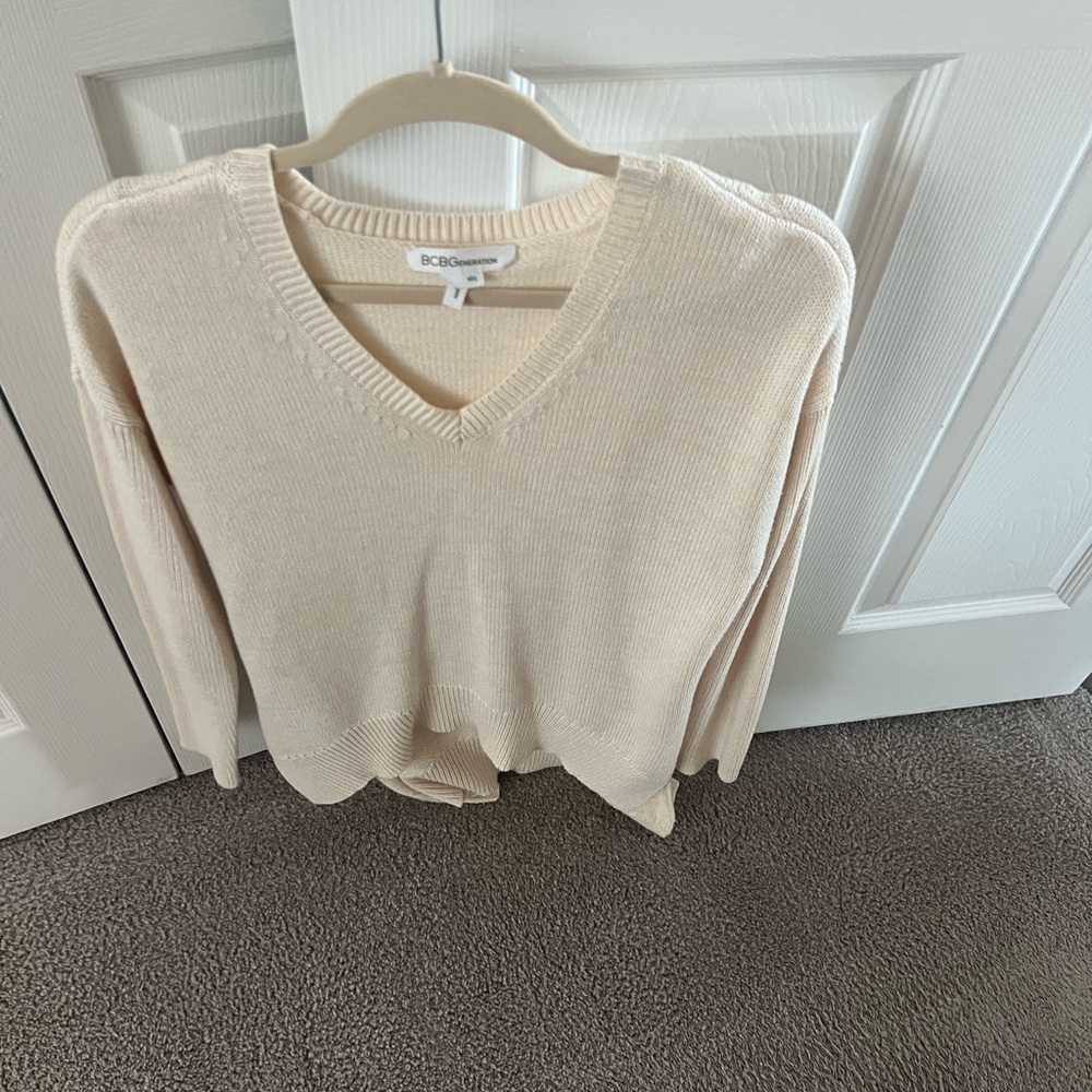 BCBGMaxAzria Soft Cream V-Neck Sweater